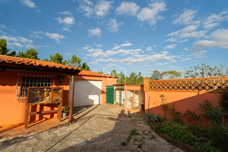 Moradia T4 para Venda em Maceira Foto 49