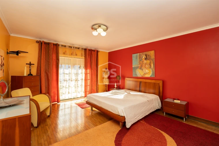 Moradia T4 para Venda em Maceira Foto 27