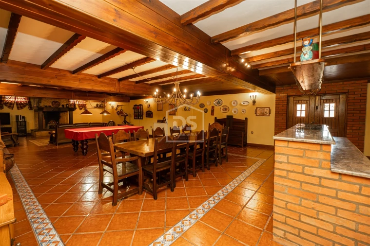 Moradia T4 para Venda em Maceira Foto 29