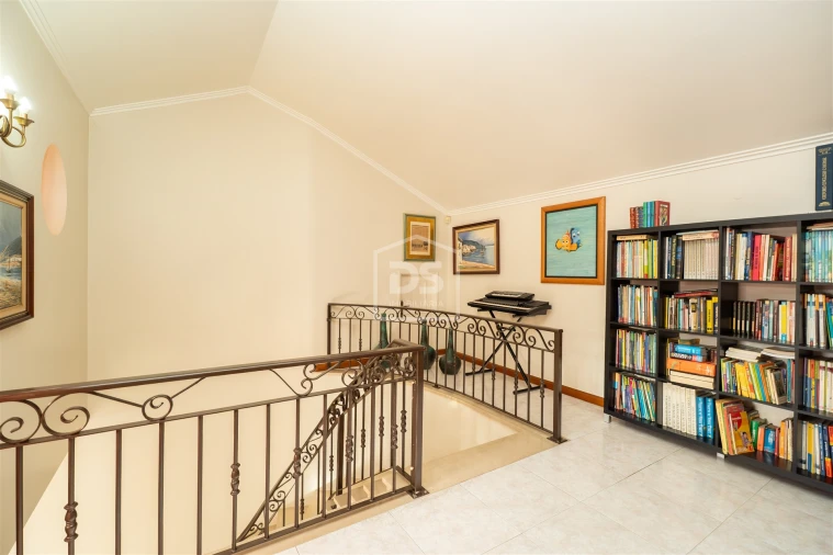 Moradia T4 para Venda em Maceira Foto 15