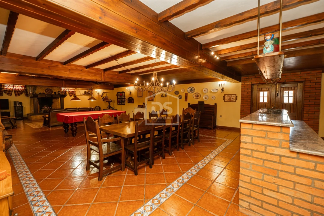 Moradia T4 para Venda em Maceira Foto 28