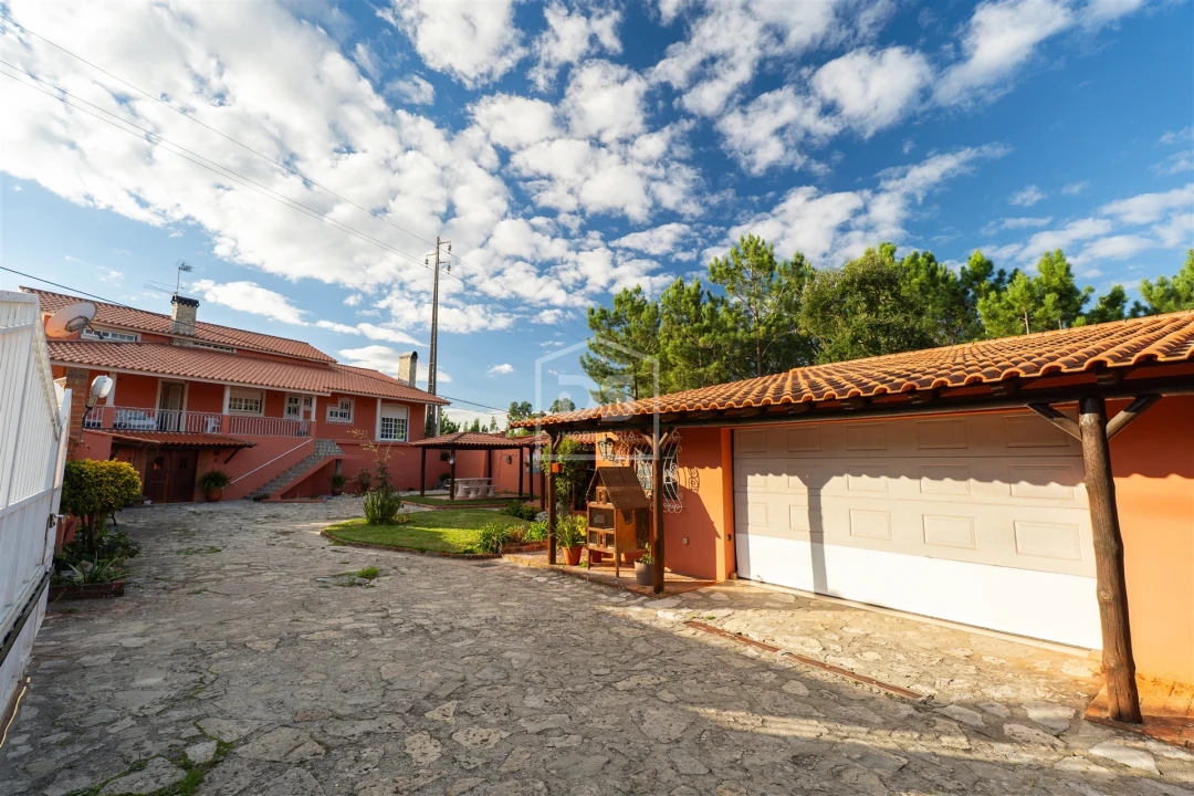 Moradia T4 para Venda em Maceira Foto 5