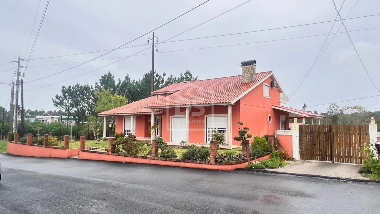 Moradia T4 para Venda em Maceira Foto 52