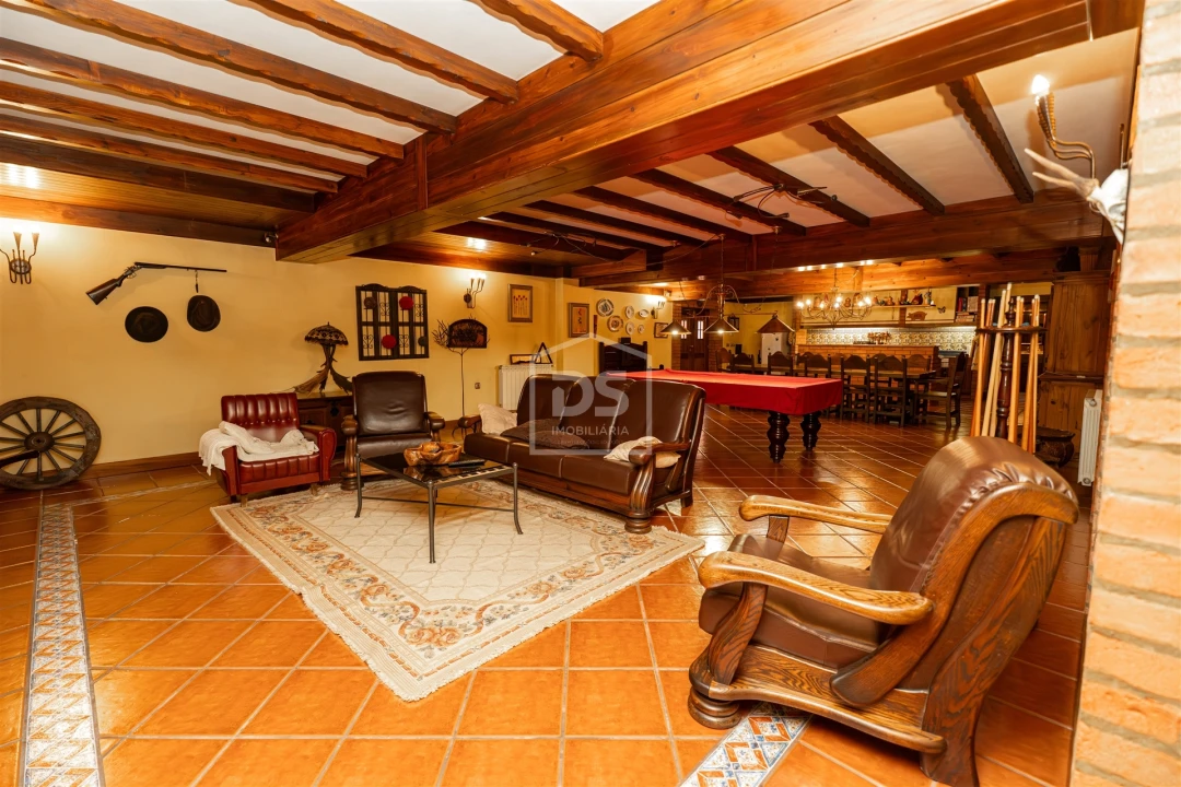 Moradia T4 para Venda em Maceira Foto 30