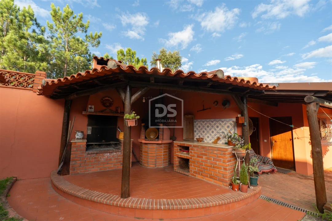 Moradia T4 para Venda em Maceira Foto 41