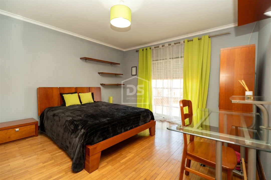 Moradia T4 para Venda em Maceira Foto 22