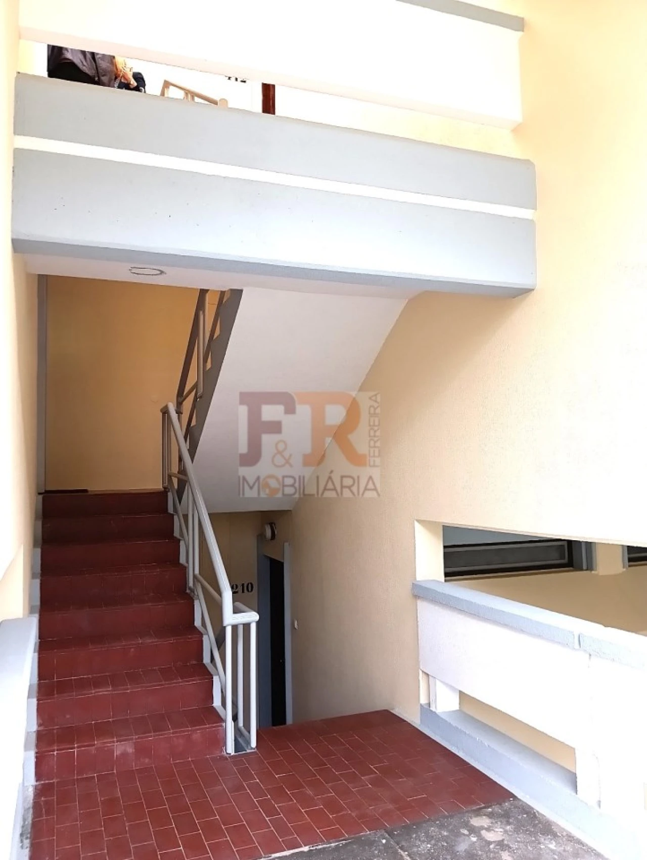 Apartamento T1 para Venda em Carvalhal Foto 14