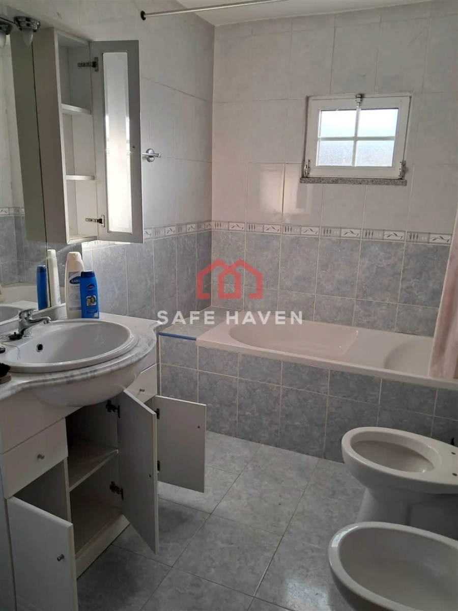 Moradia T3 para Venda em Tourais e Lajes Foto 13