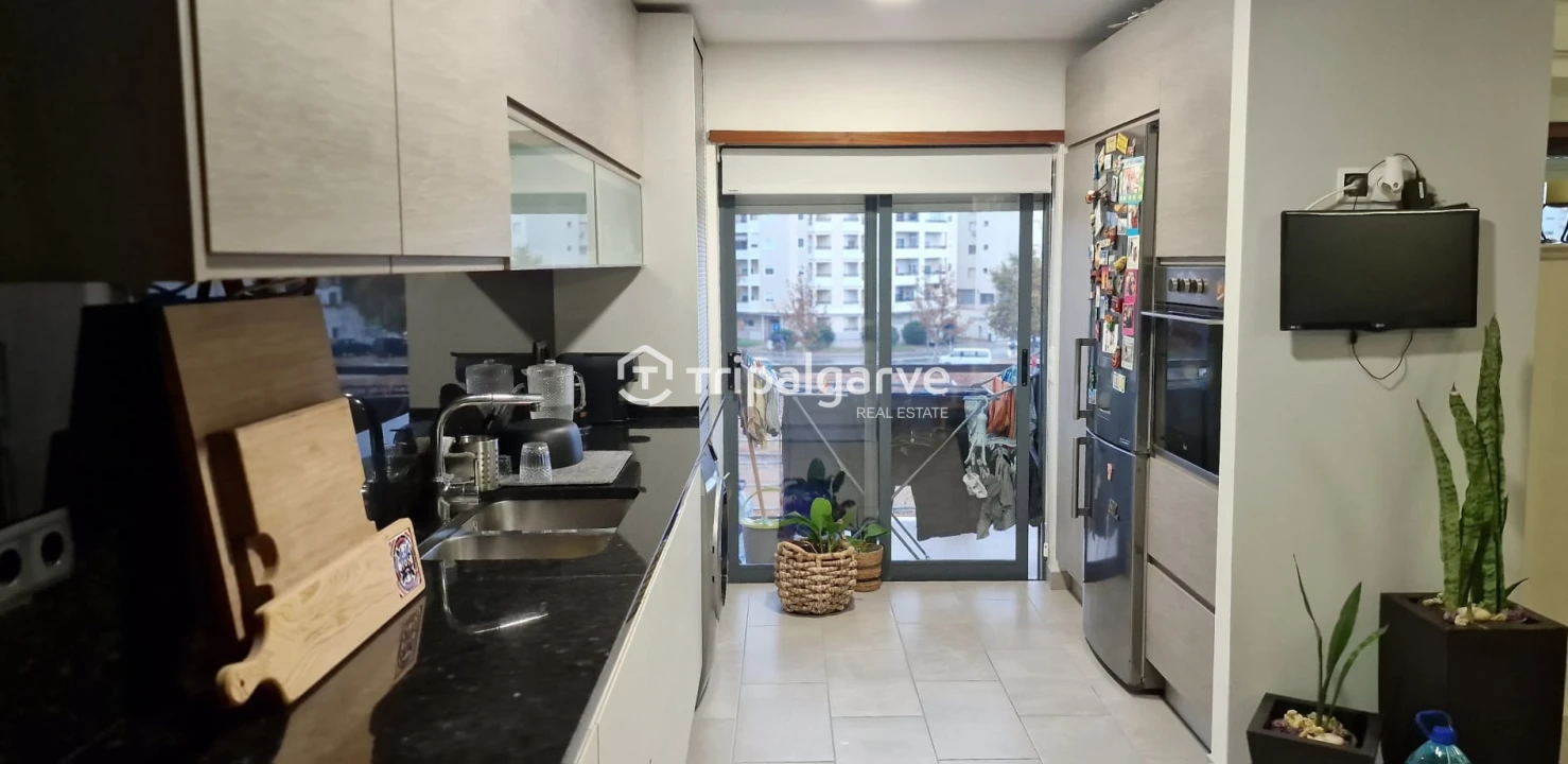 Apartamento T4 para Venda em Portimão Foto 13
