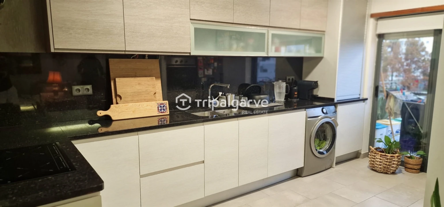 Apartamento T4 para Venda em Portimão Foto 15
