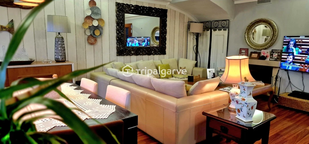 Apartamento T4 para Venda em Portimão Foto 6