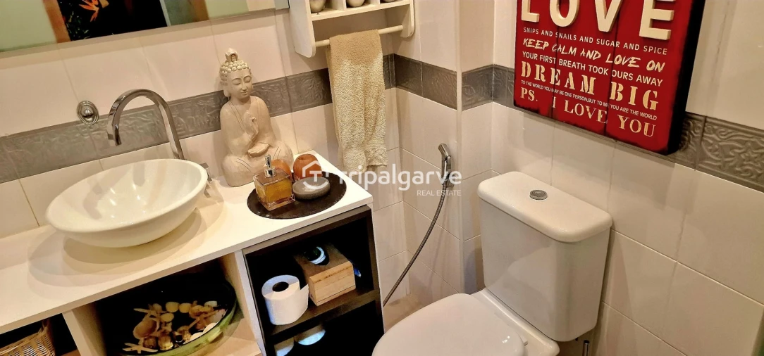 Apartamento T4 para Venda em Portimão Foto 11