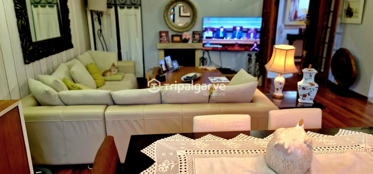 Apartamento T4 para Venda em Portimão Foto 7