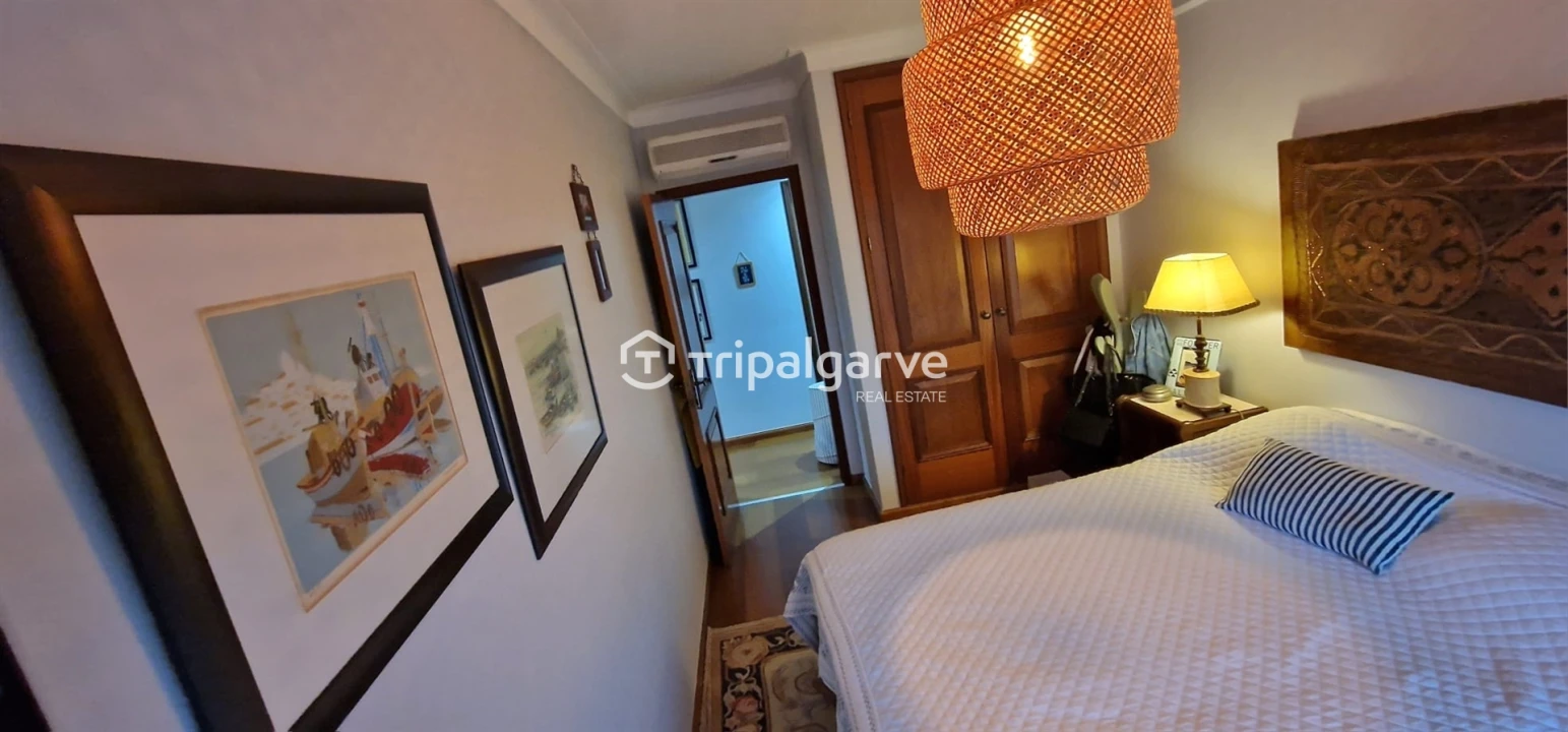 Apartamento T4 para Venda em Portimão Foto 26