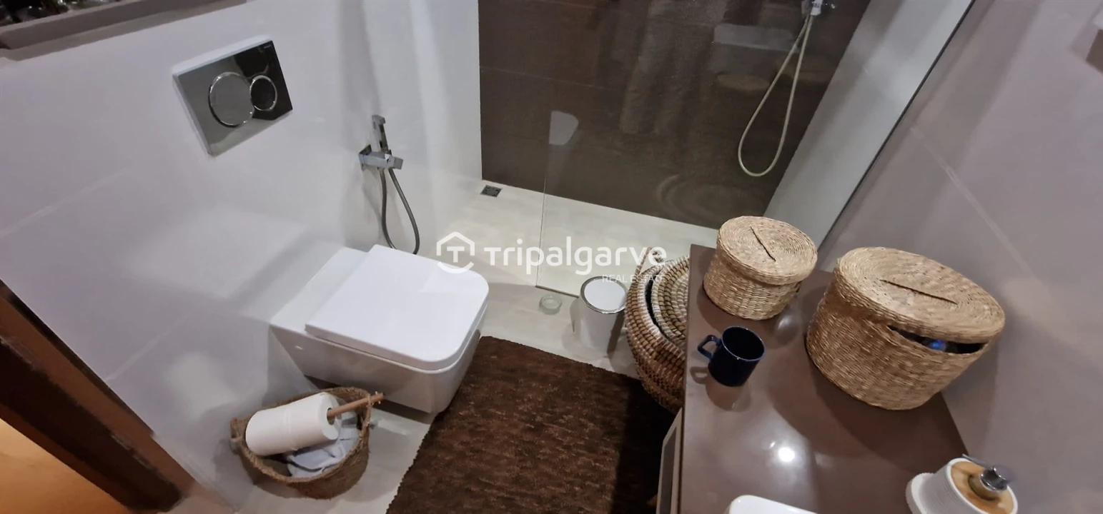 Apartamento T4 para Venda em Portimão Foto 42