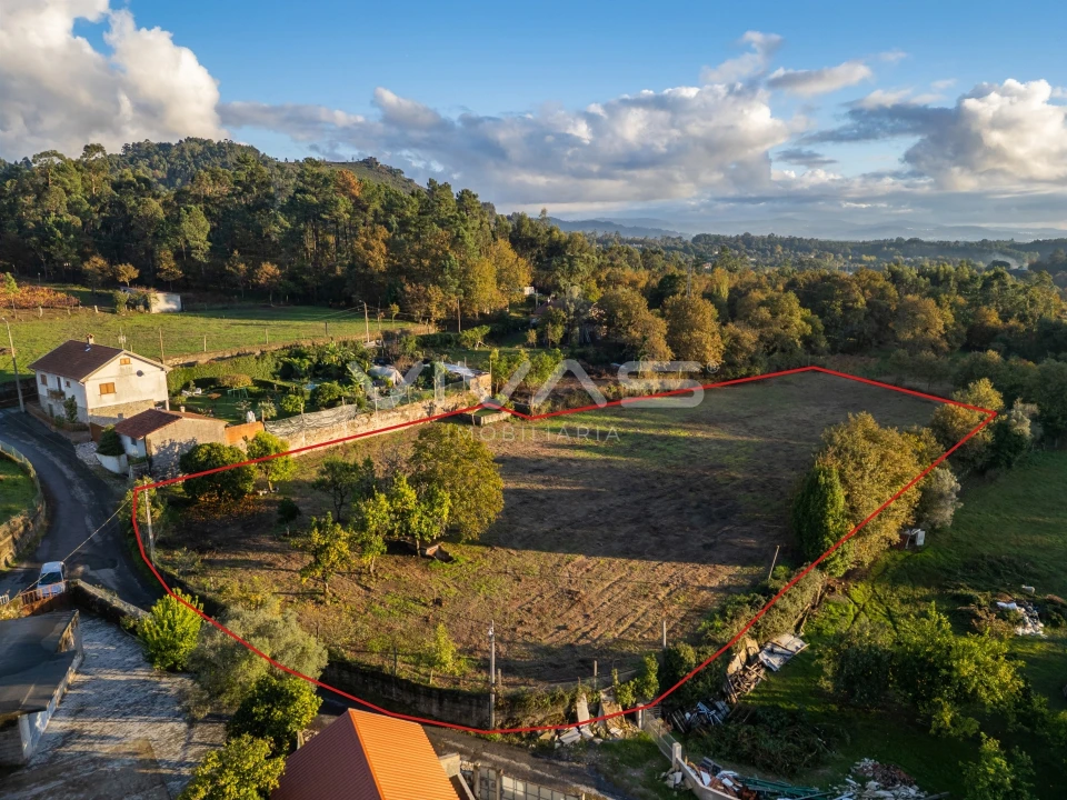 Terreno para Venda em Sande, Vilarinho, Barros e Gomide Foto 1