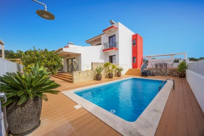 Moradia T4 para Venda em Loule (São Clemente)