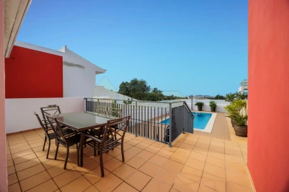 Moradia T4 para Venda em Loule (São Clemente)