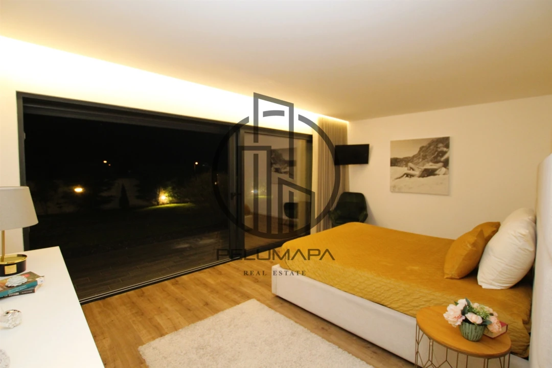 Moradia T3 para Venda em Louro Foto 84