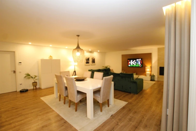 Moradia T3 para Venda em Louro Foto 23