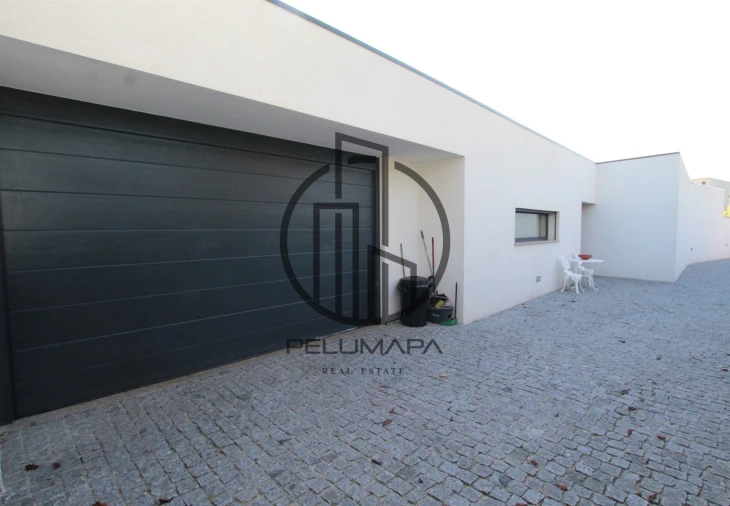 Moradia T3 para Venda em Louro Foto 47