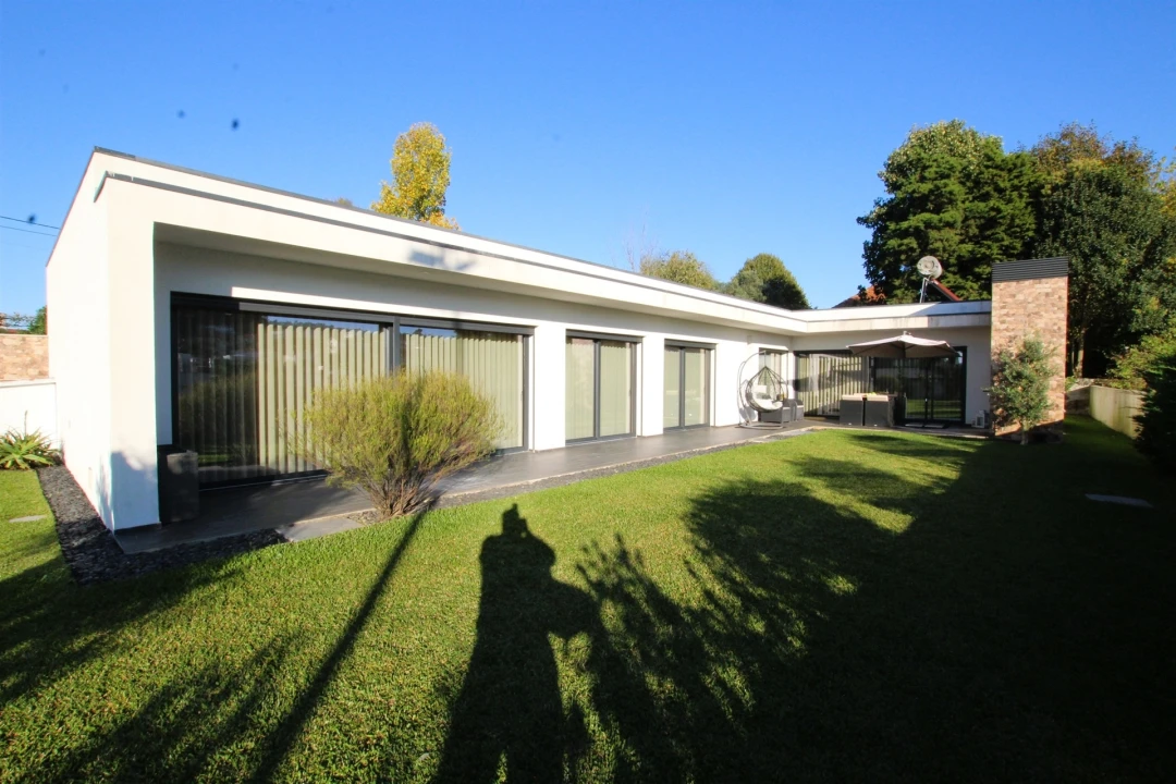 Moradia T3 para Venda em Louro Foto 1