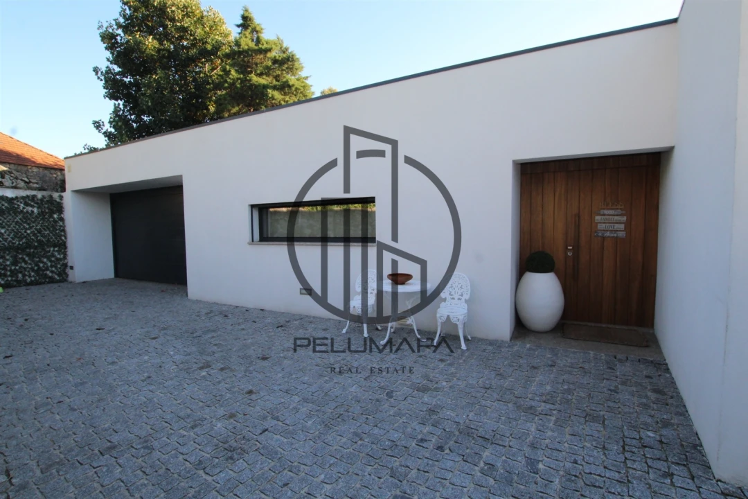 Moradia T3 para Venda em Louro Foto 46