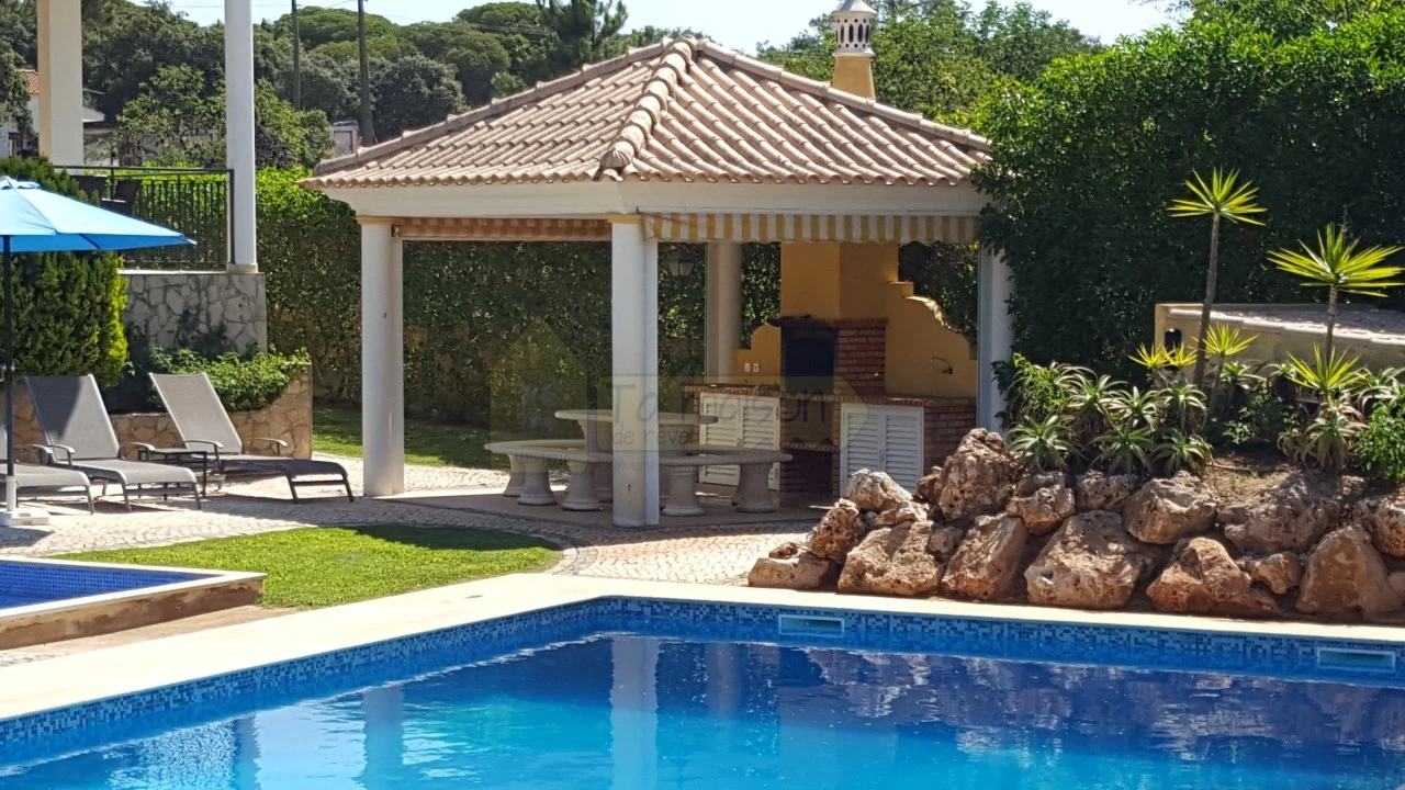 Moradia T8 para Venda em Almancil Foto 4