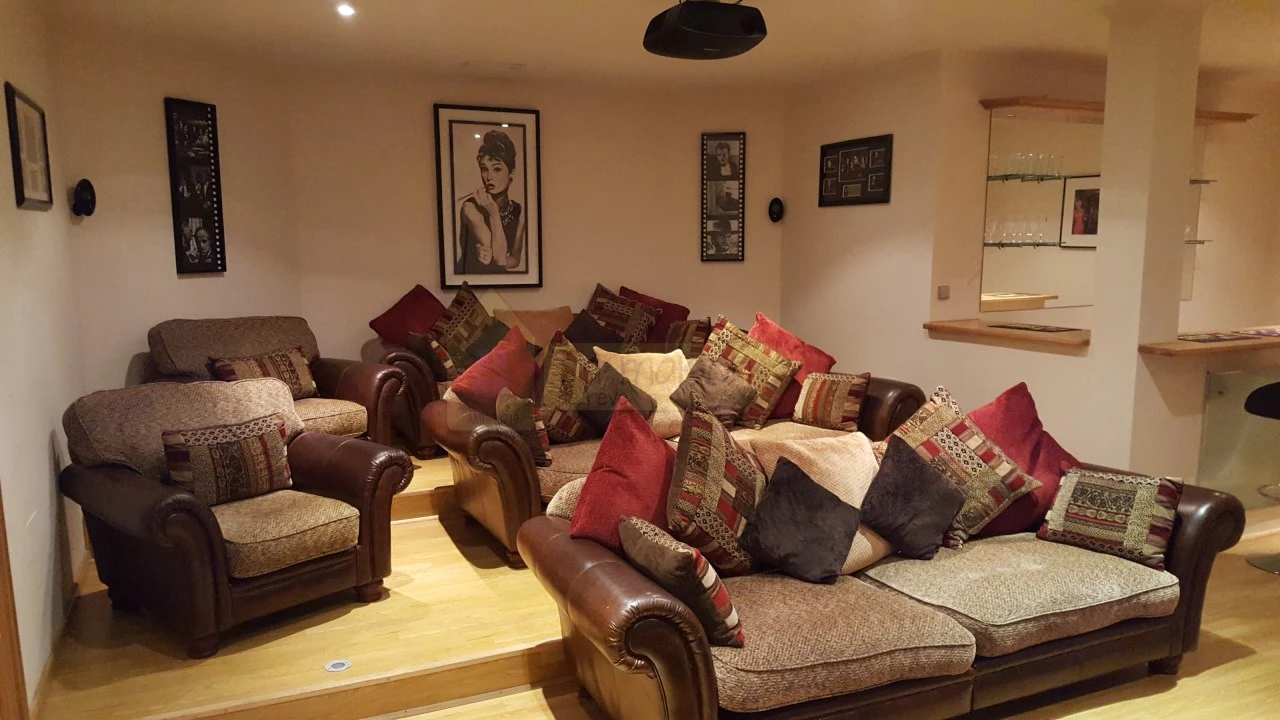 Moradia T8 para Venda em Almancil Foto 17