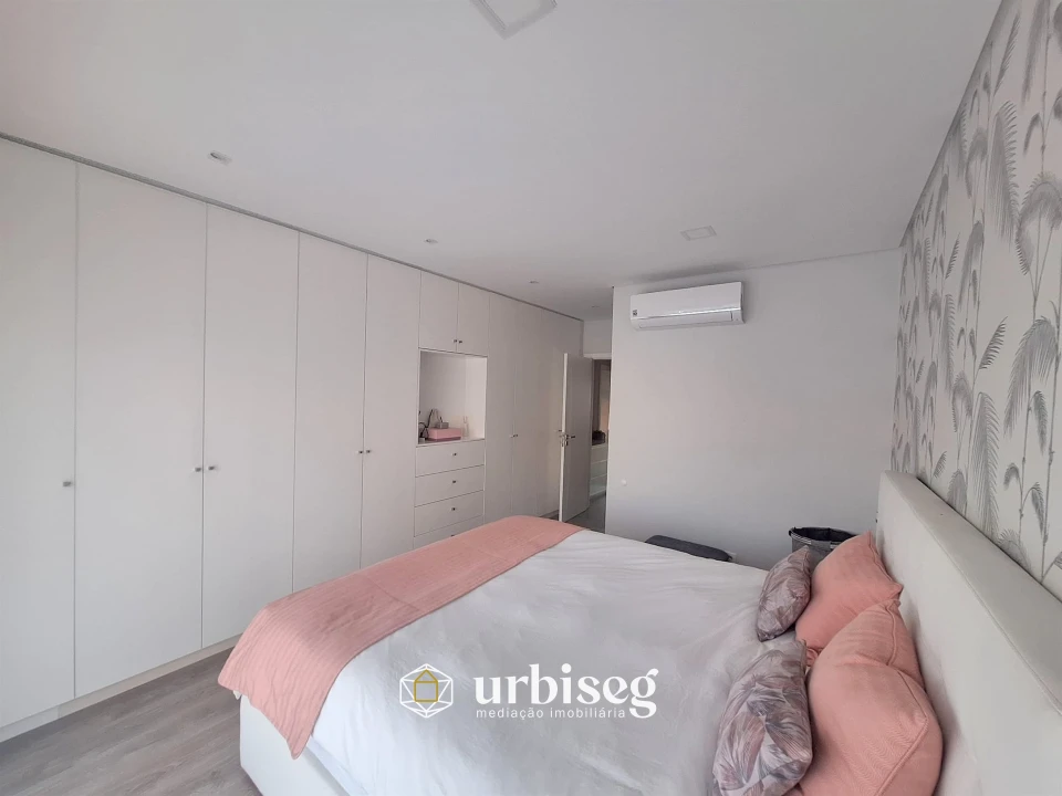 Apartamento T4 para Venda em Tavarede Foto 35