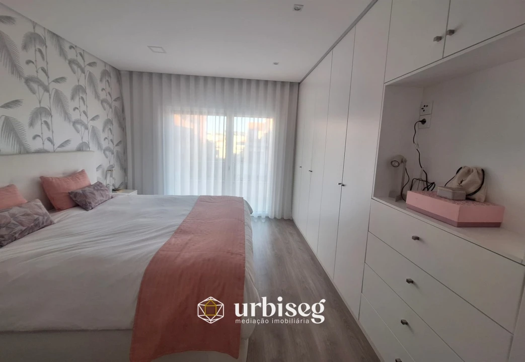 Apartamento T4 para Venda em Tavarede Foto 37