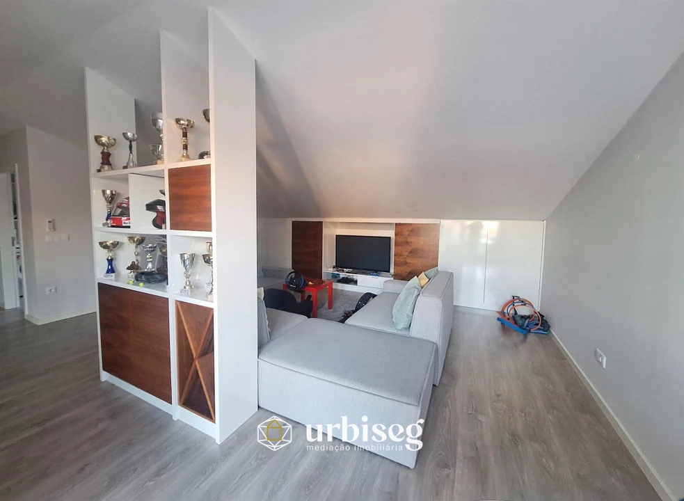 Apartamento T4 para Venda em Tavarede Foto 31