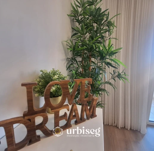 Apartamento T4 para Venda em Tavarede Foto 5