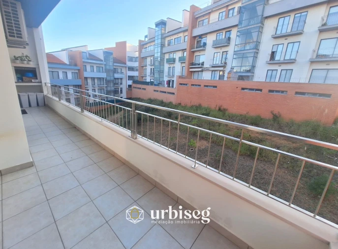 Apartamento T4 para Venda em Tavarede Foto 14