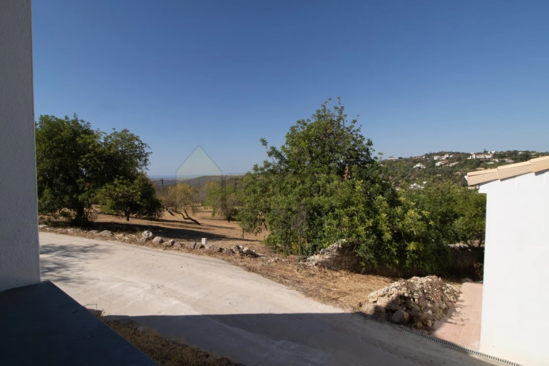 Moradia T4 para Venda em Loule (São Sebastião) Foto 34