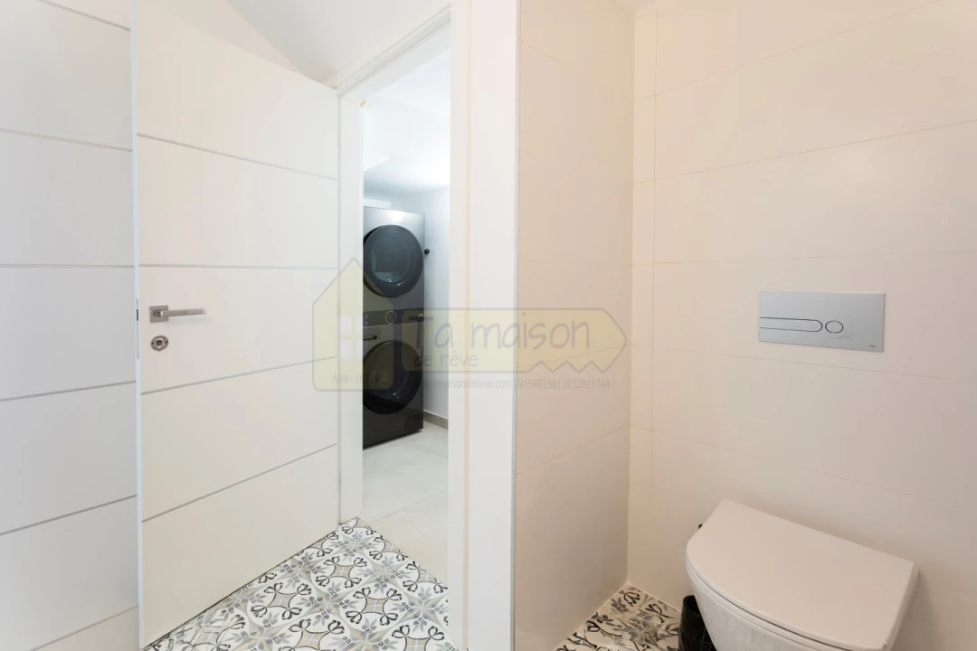 Moradia T4 para Venda em Loule (São Sebastião) Foto 37