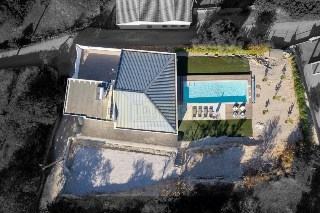 Moradia T4 para Venda em Loule (São Sebastião) Foto 38