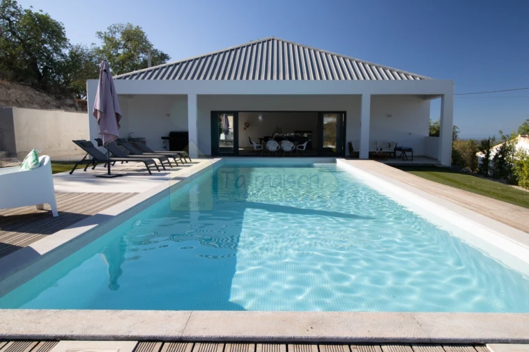 Moradia T4 para Venda em Loule (São Sebastião) Foto 4