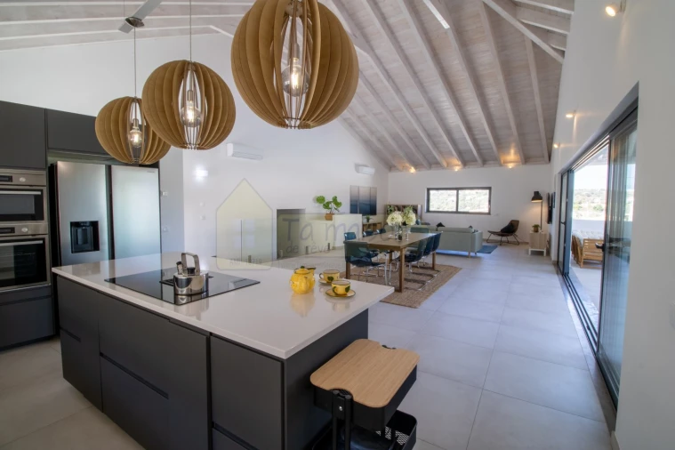 Moradia T4 para Venda em Loule (São Sebastião) Foto 5