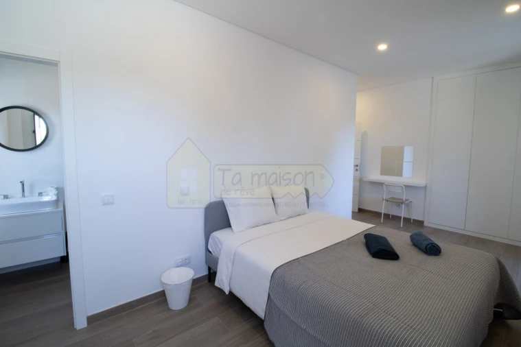 Moradia T4 para Venda em Loule (São Sebastião) Foto 31