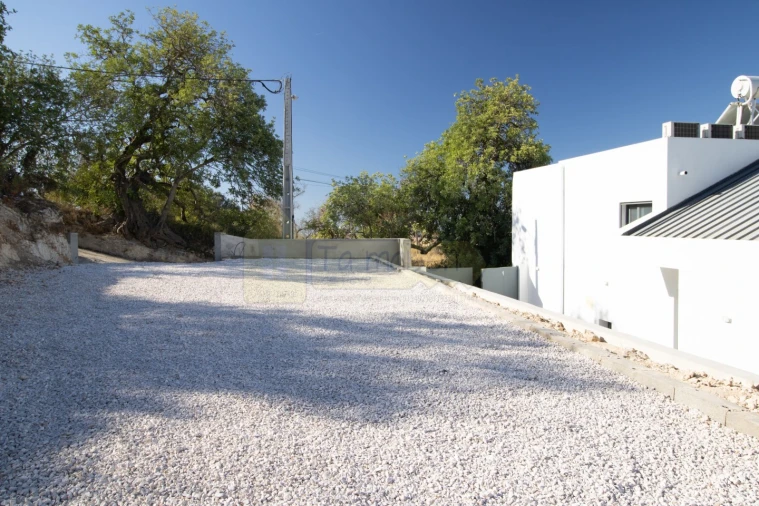 Moradia T4 para Venda em Loule (São Sebastião) Foto 38