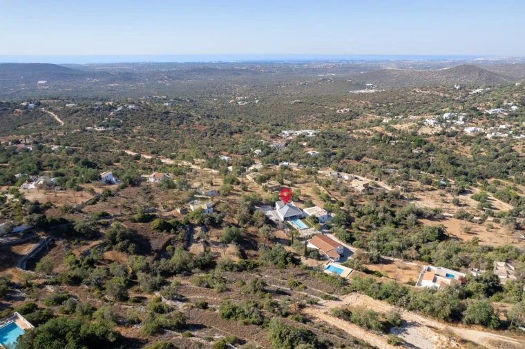 Moradia T4 para Venda em Loule (São Sebastião) Foto 41