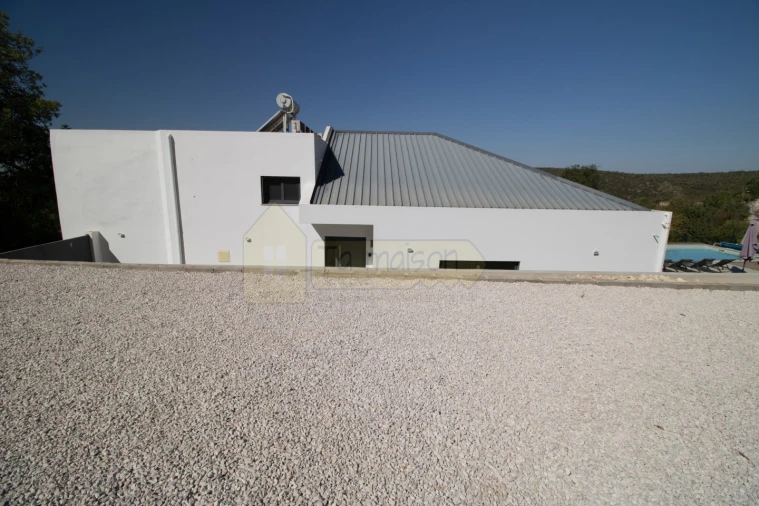 Moradia T4 para Venda em Loule (São Sebastião) Foto 46