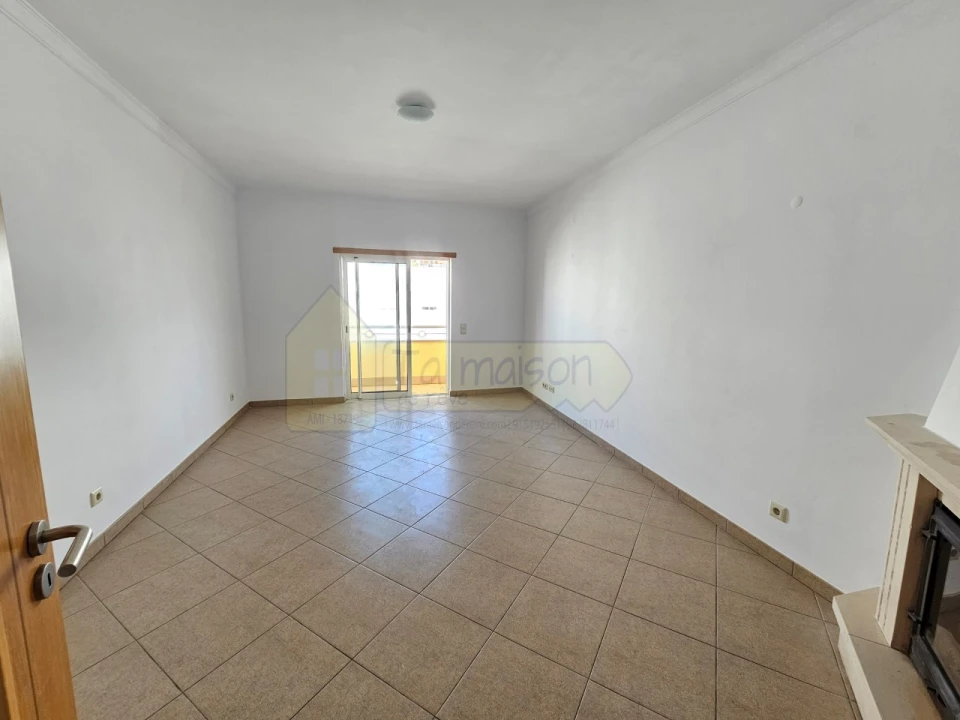 Apartamento T2 para Venda em Almancil Foto 5