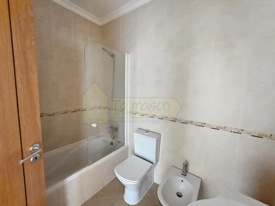 Apartamento T2 para Venda em Almancil Foto 14