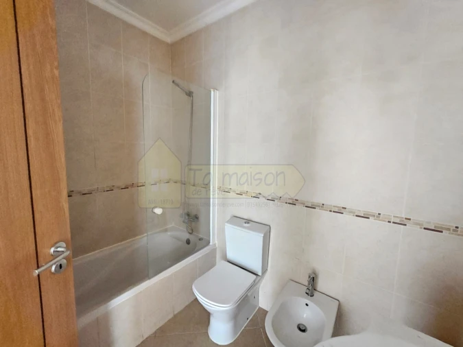 Apartamento T2 para Venda em Almancil Foto 14