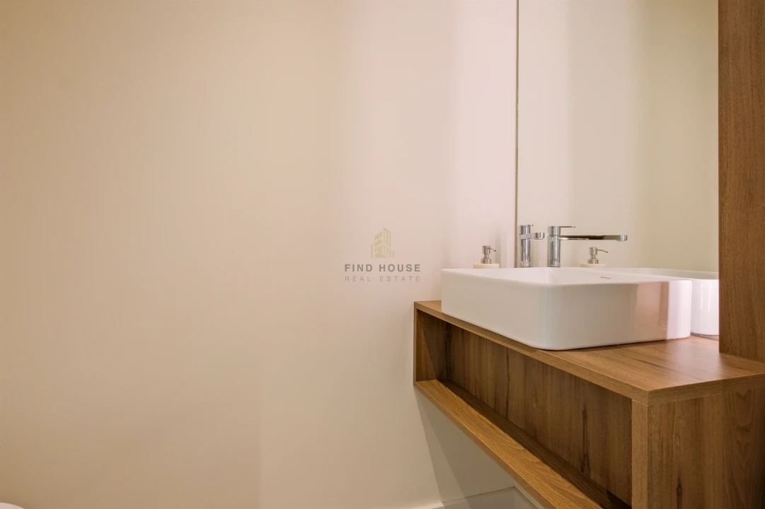 Apartamento T3 para Venda em Santo António Foto 27