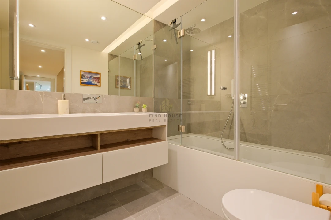 Apartamento T3 para Venda em Santo António Foto 53