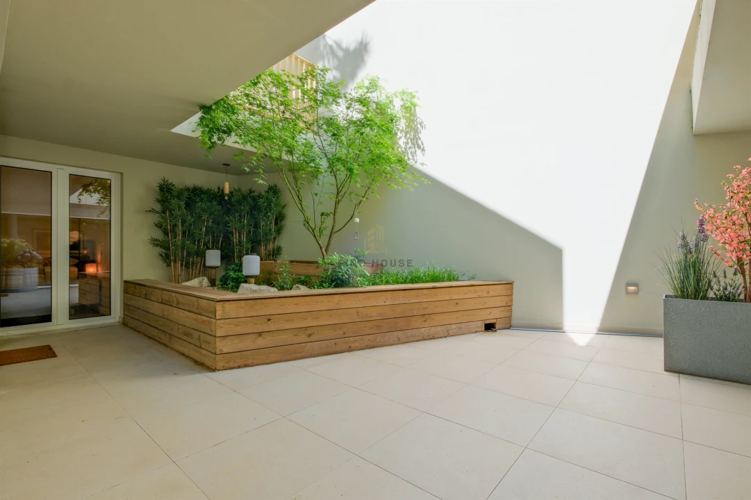 Apartamento T3 para Venda em Santo António Foto 30