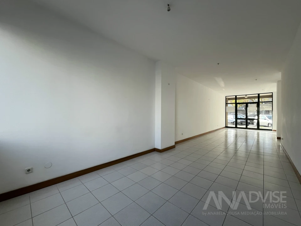 Loja para Venda em Repeses e São Salvador Foto 11